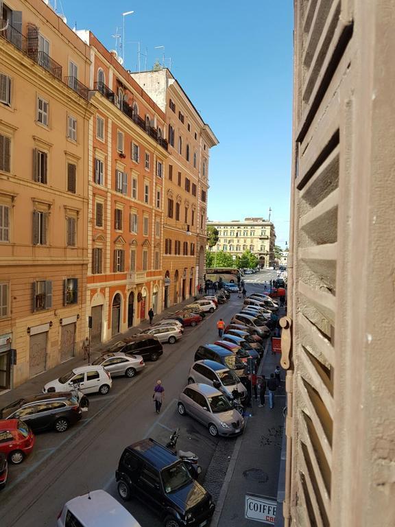 Charm Of Rome Bed and Breakfast Εξωτερικό φωτογραφία